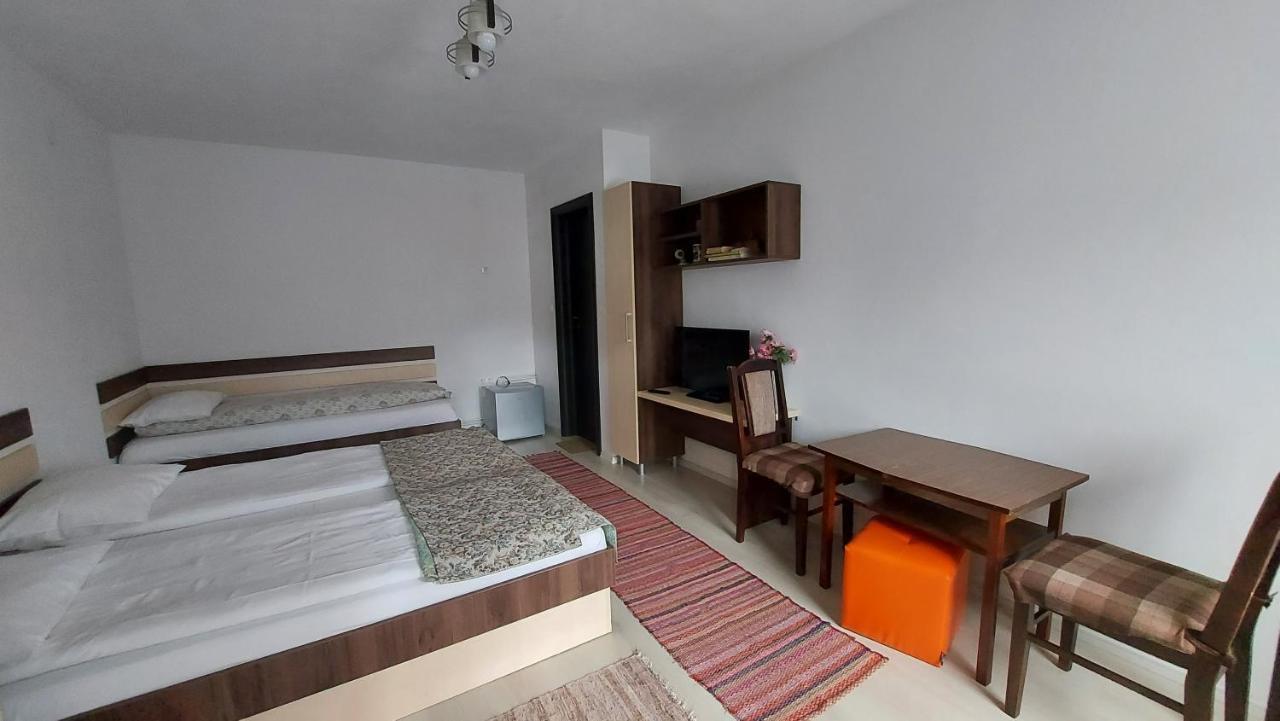 Salt Holiday Apartment Прайд Екстериор снимка