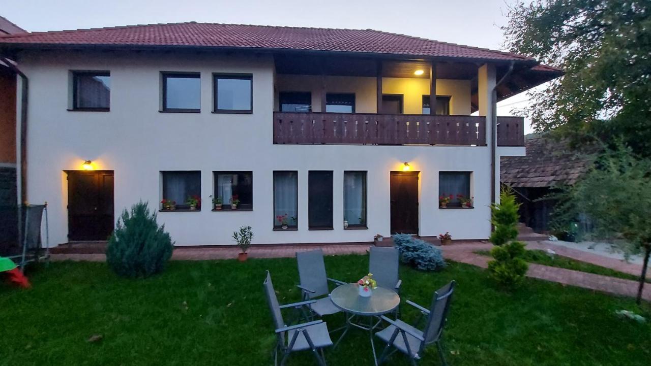 Salt Holiday Apartment Прайд Екстериор снимка