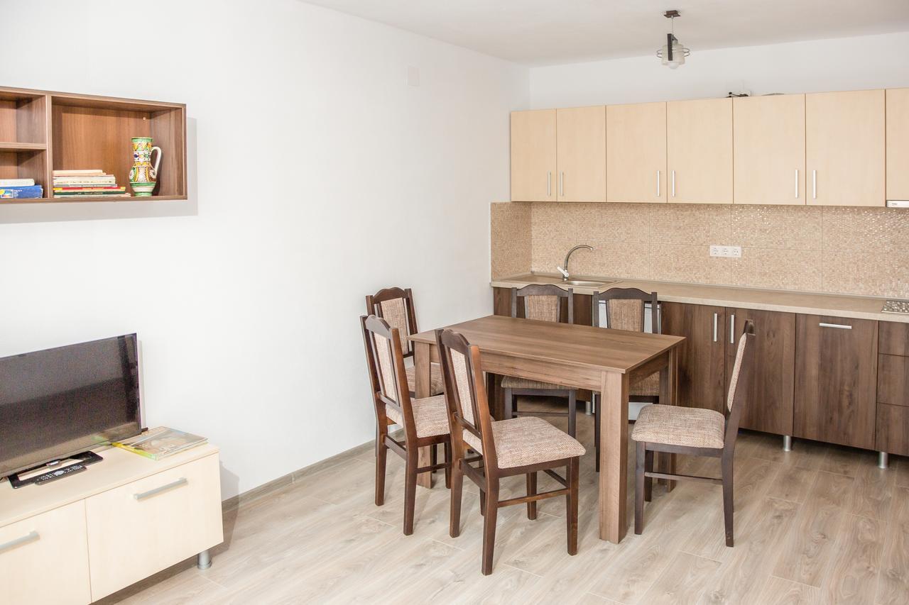 Salt Holiday Apartment Прайд Екстериор снимка