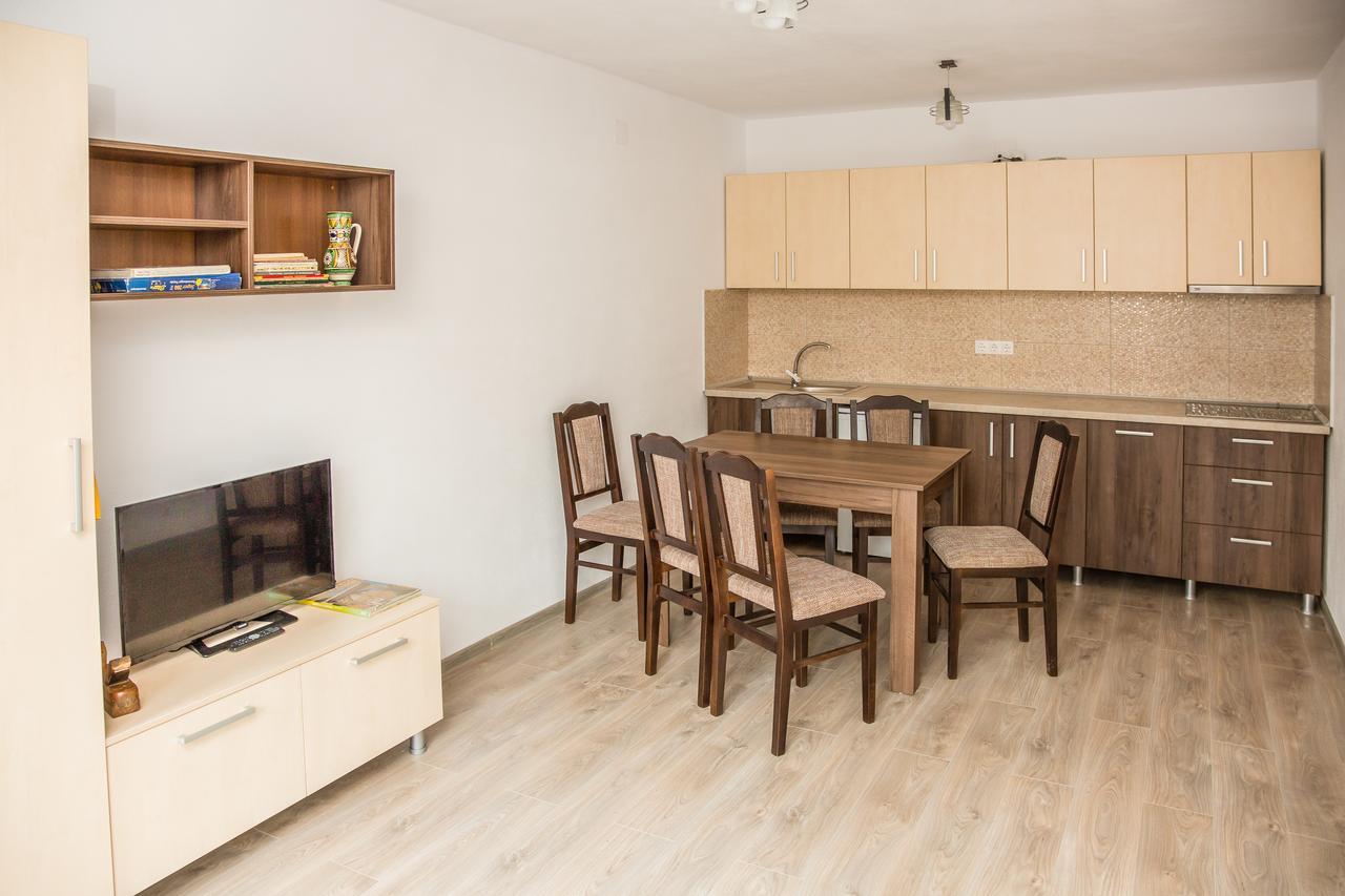 Salt Holiday Apartment Прайд Екстериор снимка