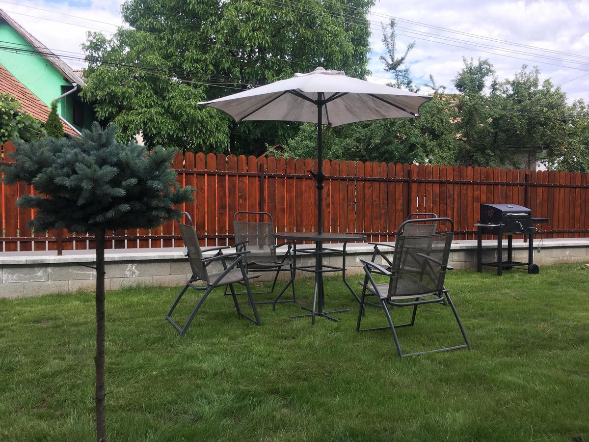 Salt Holiday Apartment Прайд Екстериор снимка