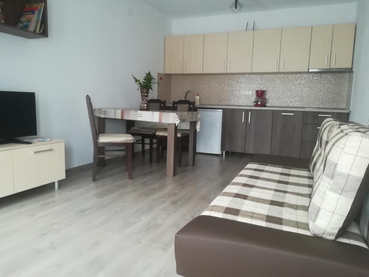 Salt Holiday Apartment Прайд Екстериор снимка